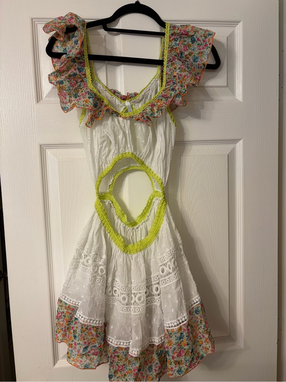 Chio mini floral Dress and Neon Trim. Italian dress